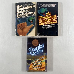 Douglas Adam’s Konvolut 3 Taschenbücher  - Bild 1 von 7