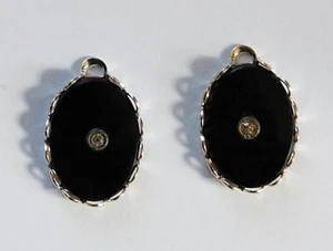 VINTAGE ANTIQUE 2 JET BLACK GLASS OVAL tiny metal stud  PENDANTS • 18x13mm - Picture 1 of 2