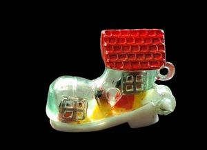 Vintage "Old Woman Who Lived in a Shoe" Cracker Jack Miniature Charm Red & Green - Picture 1 of 11