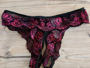 Sexy Dessous: Spitzen-Tanga - Ouvert - Rot-Schwarz Gr. L - Bild 1 von 4