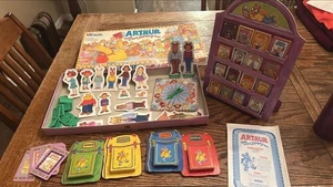 Milton Bradley Vintage Board Game Arthur Goes To The Library 1996 *Complete* - Picture 1 of 7