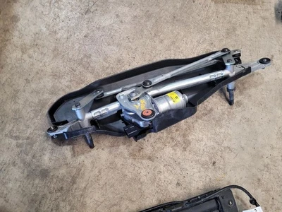 Windshield Wiper Motor Fits 21-25 TRAILBLAZER 2052588 - Image 1 of 4