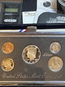 1992-S US Mint Prestige Proof Set Olympic Silver Dollar Box & COA 7 Coins - Picture 1 of 11