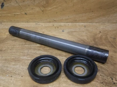 Honda XR100R XR 100R XR80 1985-2003 OEM basculante pivote cuello tapa 52141-GN1-000 Foto 1 de 4