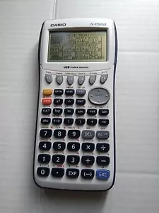 Calculadora gráfica de alimentación USB Casio FX-9750G2 - Imagen 1 de 3