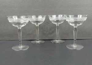 4 Tall Sherbet Champagne Glasses Wedge Cut Laurel Leaf Border Vertical Optic EUC - Picture 1 of 11
