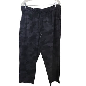 Lululemon Stretch High-Rise Crop Camo Pants Sz 14 LW6BOUS (34X23) Black Gray - Picture 1 of 13