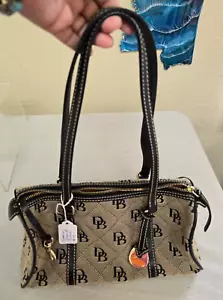 Dooney and Bourke Barrell Bag Signature Grey & Black Vintage - Picture 1 of 17