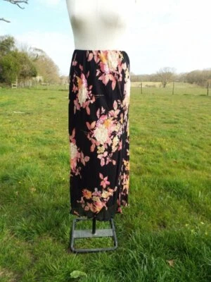 Maxi Falda Negra Floral Pull On Corte Forrada Forrada EVANS ESSENCE Talla Grande 22 NUEVA SIN ETIQUETAS Foto 1 de 4
