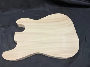 Pappel 1-teiliger Gitarrenkörper Rohling geschnitten auf ""STRAT"" Form #2842 - Bild 1 von 3