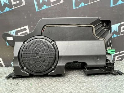 CAJA DE ALTAVOCES SUBWOOFER TRASERO FORD F250 PLATINUM B&O BANG & OLUFSEN 2017-2022 Foto 1 de 4