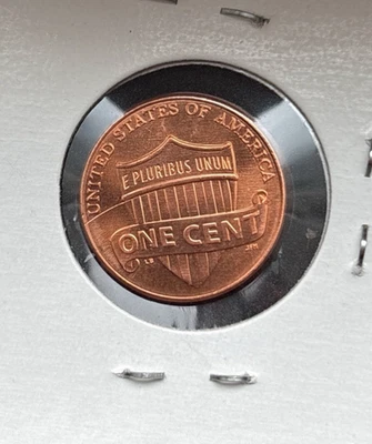 2012 Lincoln Shield Cent Huge Struck Through Wire Or String - Image 1 of 4