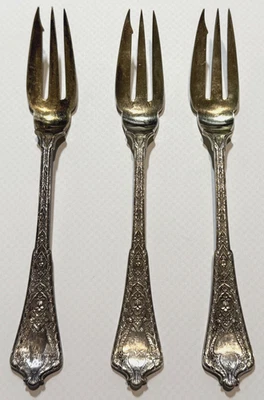 Antiguas tenedores de cóctel/pastelería persa TIFFANY & Co de plata de ley sin monograma Foto 1 de 4