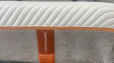 Tempurpedic Rhapsody Luxe Medium Firm King Precio de venta sugerido por el fabricante $4,299.00 Pick Up. Foto 1 de 3