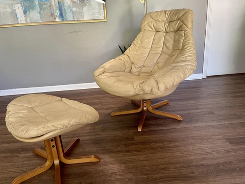 Vintage Mid Century Danish Lounge Chair With Ottoman By H.W. Klein For Bramin Cover