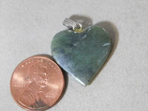 Spinaci Giada Verde Intagliato Pietra Cuore Pendente Argento 2b 52 - Foto 1 di 3
