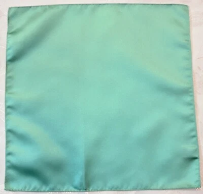 BUFANDA VINTAGE AUTÉNTICA MACIZA AZUL AGUA SATINADO 12" BOLSILLO CUADRADO PEQUEÑO Foto 1 de 2