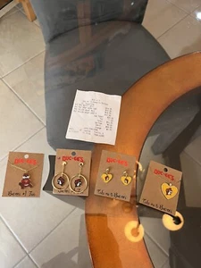 Buc-ee's 4 Piece Lot Of Brand New Jewelry/ Earings/necklaces Super Nice Lot - Picture 1 of 8
