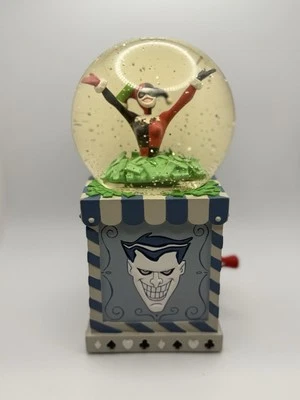 DC Direct 2001 Harley Quinn Coringa Musical Globo de Neve Estátua 0833/2300 Certificado de Autenticidade - Imagem 1 de 4
