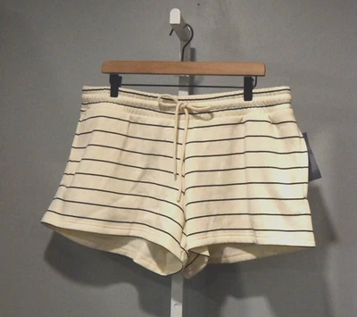 Nuevo con etiquetas Pantalones Cortos Universal Tejido Hilo Talla XL Crema con Rayas Negras Hasta la Media Muslo Foto 1 de 4