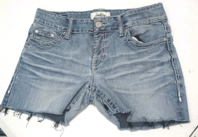 Daytrip Virgo Bootcut Size 28R Jean Shorts -- Women  - Image 1 of 2