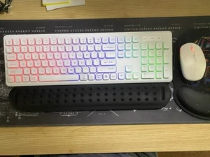 RGB Backlit KL1 Wireless Keyboard and Mouse Combo-wrist guards not included. - Zdjęcie 1 z 1