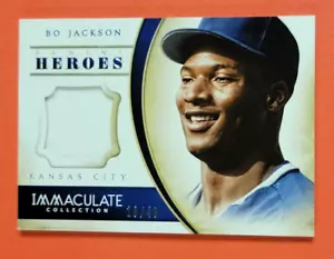 Tarjeta de material usado en juegos Bo Jackson #18/49 2014 Panini Immaculate Heroes Royals - Imagen 1 de 3