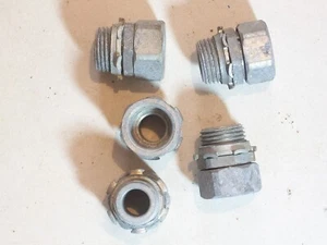 Electric CONDUIT COMPRESSION 3/8 INCH WALL CONNECTOR .72 NUT ID 1/2 LOCKNUT EMT - Picture 1 of 3