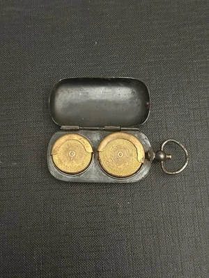 ANCIEN ETUI PORTE LOUIS D'OR  EN METAL  PORTE MONNAIE - 19ème - Photo 1/4