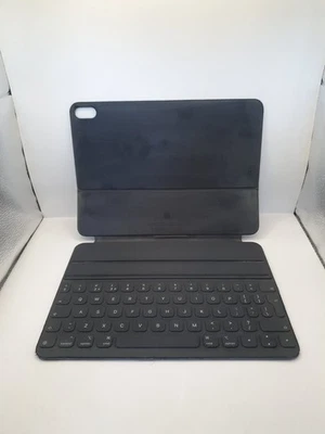 Apple iPad Pro 11 inch Smart Folio Keyboard A2038 black, Used, 1st 2nd Gen - Image 1 of 4