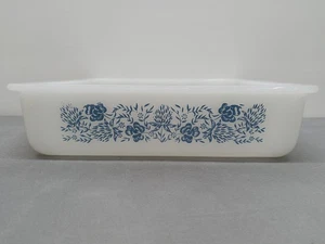 Casseruola da forno vintage Glasbake 8" quadrata vetro latte fiori blu J2428 - Foto 1 di 13