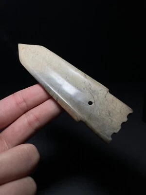 Rara daga-hacha de jade china dinastía Shang (c.1700-1045 a.C.) Foto 1 de 4