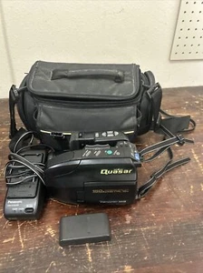 Quasar VM-L450 Video Recorder VHS-C with Charger and Case Tested For Parts Only - Picture 1 of 2