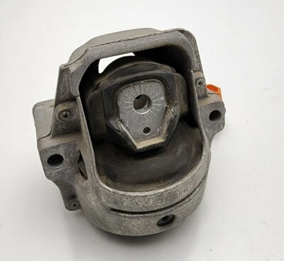 2013-2016 Audi A4 A5 Q5 RIGHT PASSENGER SIDE ENGINE MOUNT OEM 8R0199381 - Image 1 of 4
