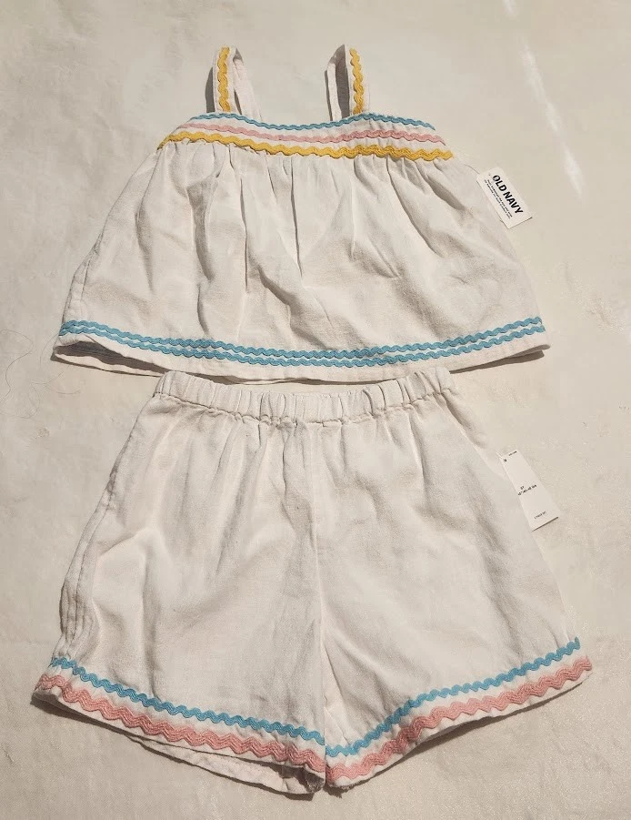 NWT Old Navy Ric Rac Sleeveless Top Shorts Outfit 2PC Set 5T Toddler Girl - Image 1 of 1