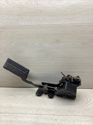 Pedal de aceleração 99-01 Ford F250 F350 OE 7.3 7.3L acelerador diesel F81A-9F836-AE - Imagem 1 de 3