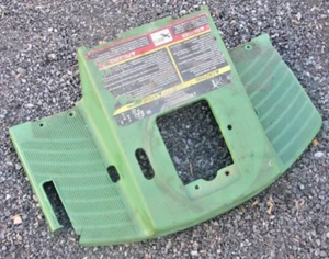 JOHN DEERE F710 F725 F735 POGGIAPIEDI AM127311 - Foto 1 di 6