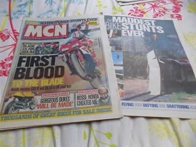  MCN/4,2,2004/Honda CBR900RR v Kawasaki ZX-10 v Suzuki GSXR1000/KTM 450SX - Image 1 of 4