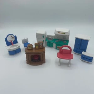 Lote de muebles para casa de muñecas Keenway My Happy Family de colección baño cocina - Imagen 1 de 9