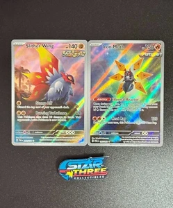 Pokemon Paradox Rift Full Art Szene Duo: Slither Wing 203/182 & Iron Moth 187/18 - Bild 1 von 5