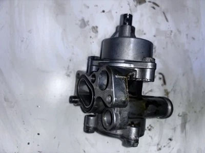 Bomba de óleo 98-06 Suzuki GSX 750 Katana  - Imagem 1 de 3