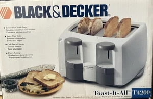 VINTAGE Black & Decker 4 Wide Slice White Toaster T4200 toast-it -all New In Box - Picture 1 of 5