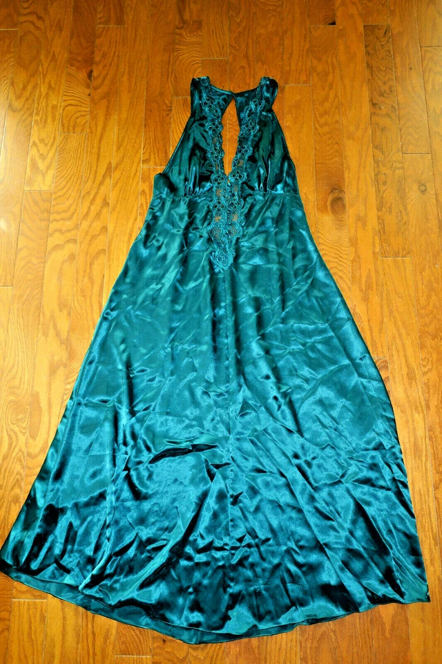 L❤️ Vintage ❤️VICTORIA'S SECRET ❤️VESTIDO MAXI SUJETADOR LARGO CON LENTEJUELAS SATINADAS VERDE Foto 1 de 4