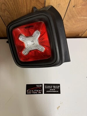 Левый задний фонарь для Jeep Renegade 2015 года от оригинального производителя 51964236 - Изображение 1 из 4