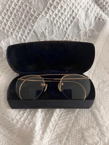 Vintage Round 12 k gold filled Wire Rim Eyeglasses Dr. F. Binzer Joliet Illinois - Picture 1 of 3
