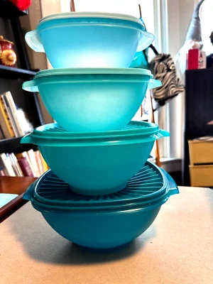 *NEW* Tupperware Heritage Servalier Bowl Set 858 840 839 836- 11 8 5 3 cups - Image 1 of 3