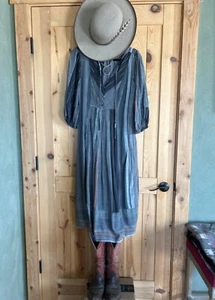 universal thread L Grey Striped Dress Rayon Boho Beach Western country cottage - Picture 1 of 10