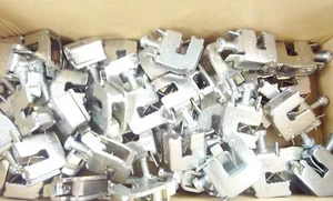 SIEMENS 8US1921-2AA00 -NEW- ANSCHLUSSKLEMME - 60 Stück - Picture 1 of 1