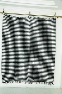MAROKKANISCHE HANDGEWEBTE ÜBERWURFDECKE - Merinowolle - schwarz/weiß Schachbrett 7'x6' - Bild 1 von 5
