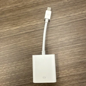 Apple VGA adapter - Picture 1 of 3